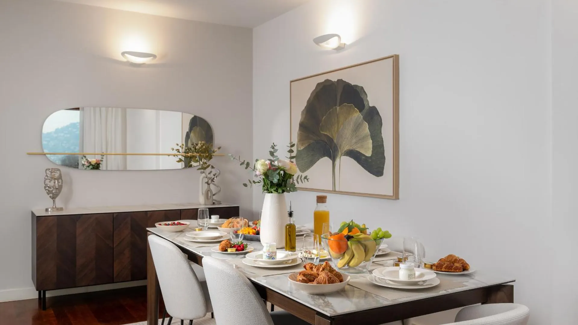 Cullinan Como Lakeview Apartment By Petra Luxury イタリア