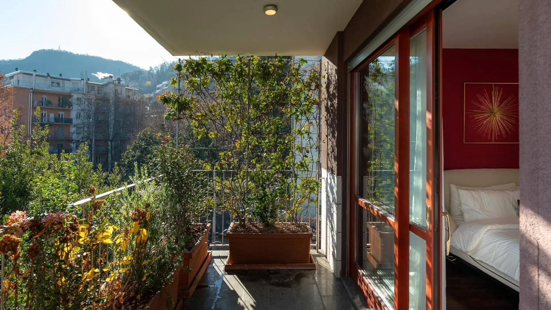Cullinan Como Lakeview Apartment By Petra Luxury