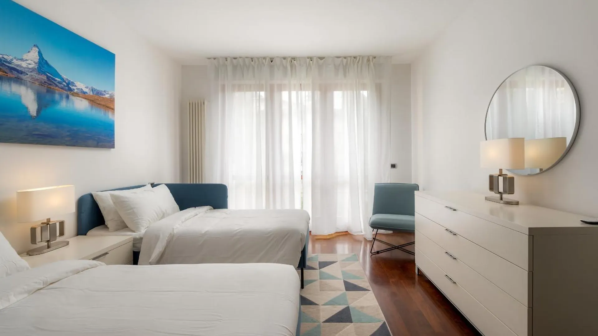 Cullinan Como Lakeview Apartment By Petra Luxury