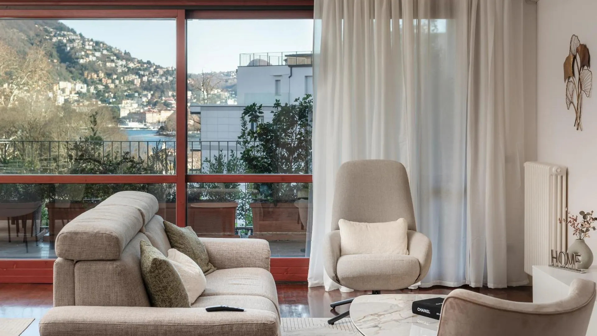 Cullinan Como Lakeview Apartment By Petra Luxury